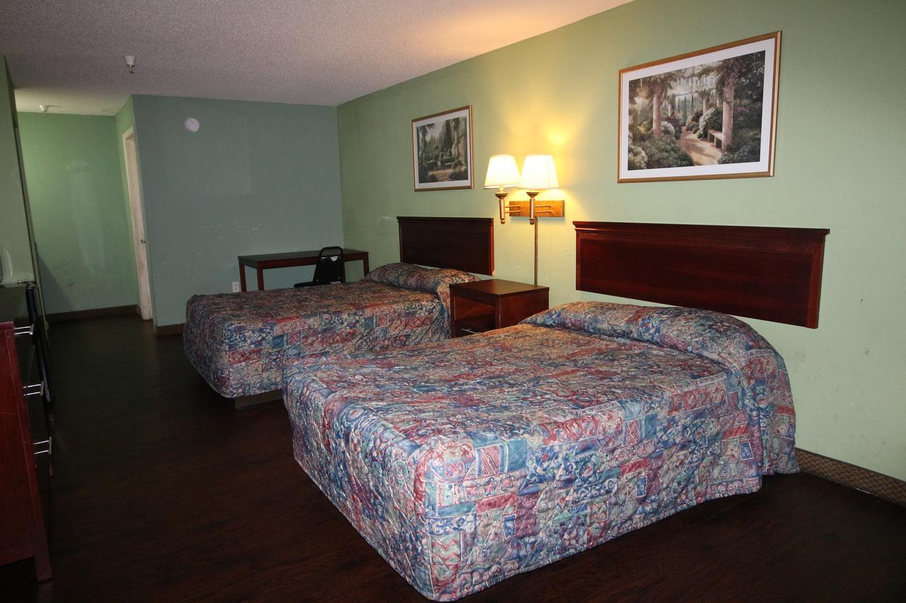 Magnolia Bay Hotel & Suites جونزبورو المظهر الخارجي الصورة